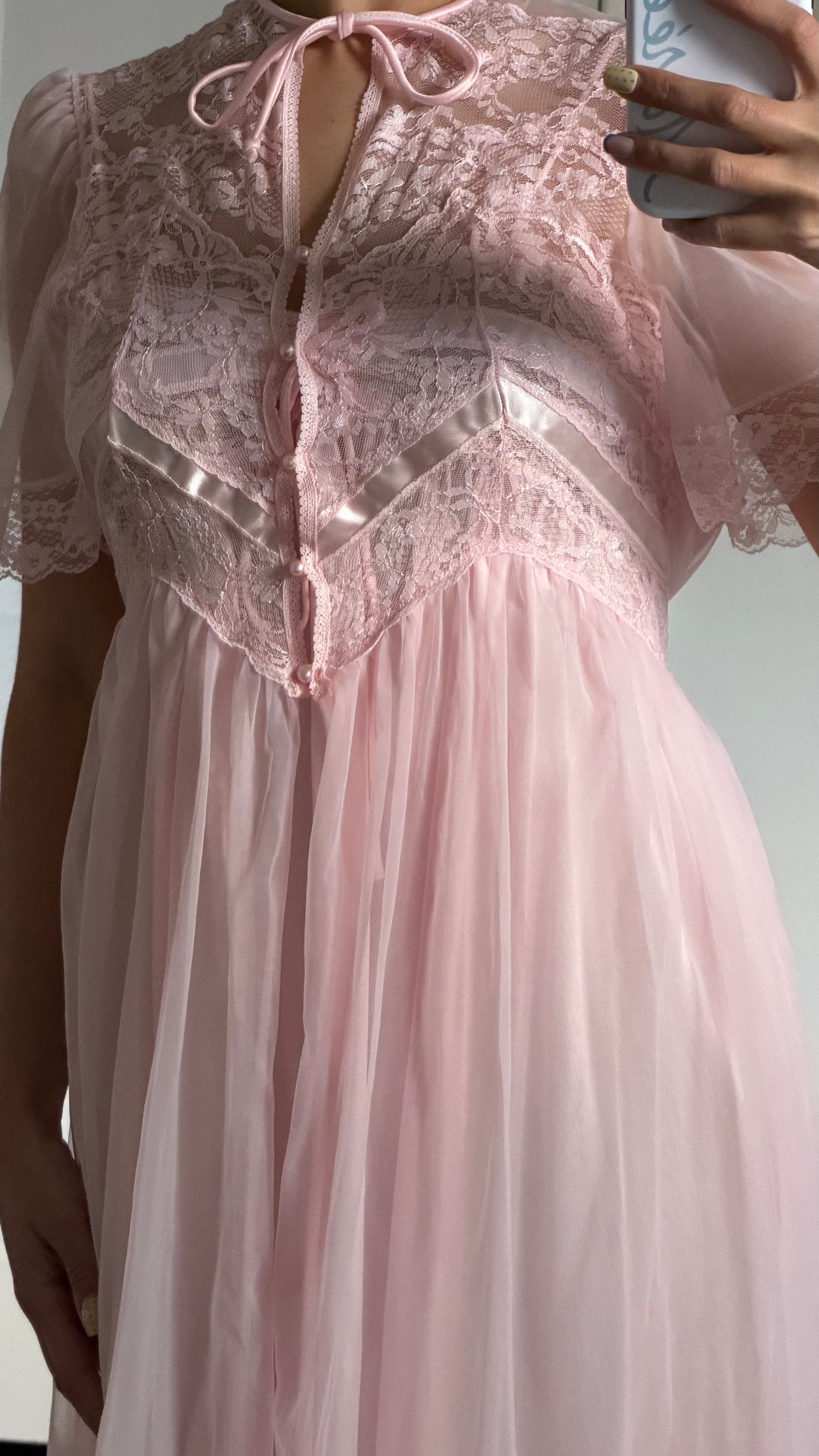 Pink Lace & Ribbon Detail Peignoir Set